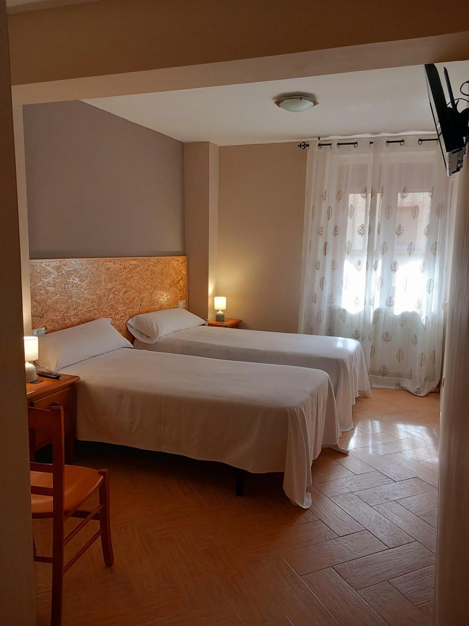 Hotel Rural Orquidea Velilla del Rio Carrion Exteriör bild